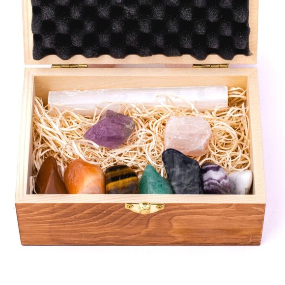 Chakra Healing Gift Box Selenite Amethyst Rose Quartz Tiger Eye Aventurine - Picture 2 of 5